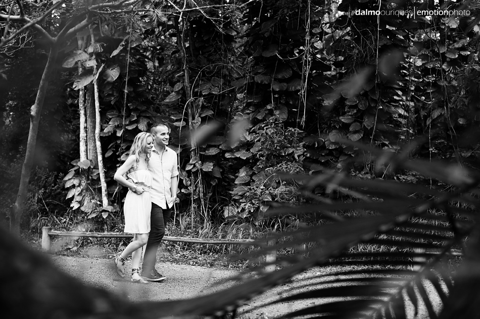 pre wedding em florianopolis; ensaio de casal em florianopolis; ensaio de casal; fotografo de casamento em florianopolis; pre wedding na praia da armação; fotografia de casal