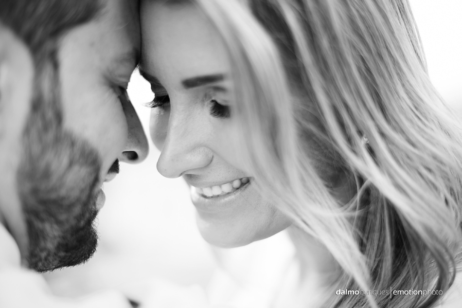 pre wedding em florianopolis; ensaio de casal em florianopolis; ensaio de casal; fotografo de casamento em florianopolis; pre wedding na praia da armação; fotografia de casal