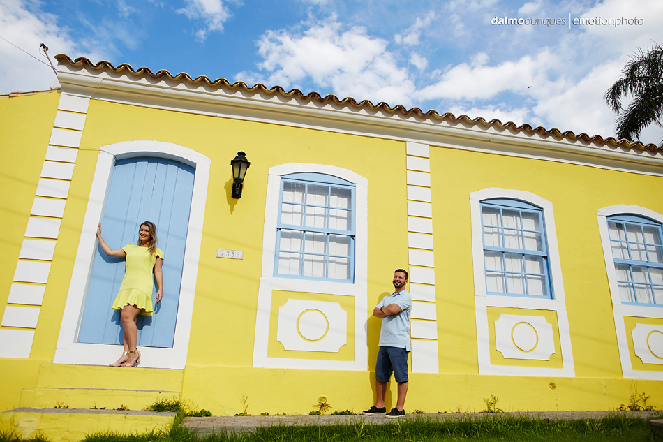 pre wedding em florianopolis; ensaio de casal em florianopolis; ensaio de casal; fotografo de casamento em florianopolis; pre wedding na praia da armação; fotografia de casal