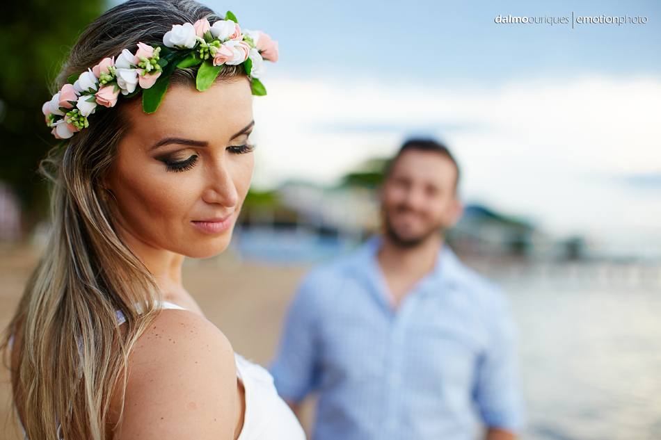 pre wedding em florianopolis; ensaio de casal em florianopolis; ensaio de casal; fotografo de casamento em florianopolis; pre wedding na praia da armação; fotografia de casal
