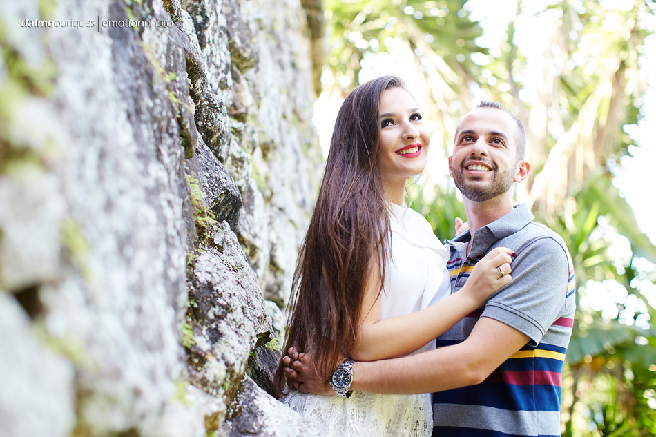 pre wedding em florianopolis; ensaio de casal em florianopolis; ensaio de casal; fotografo de casamento em florianopolis; pre wedding na praia da armação; fotografia de casal