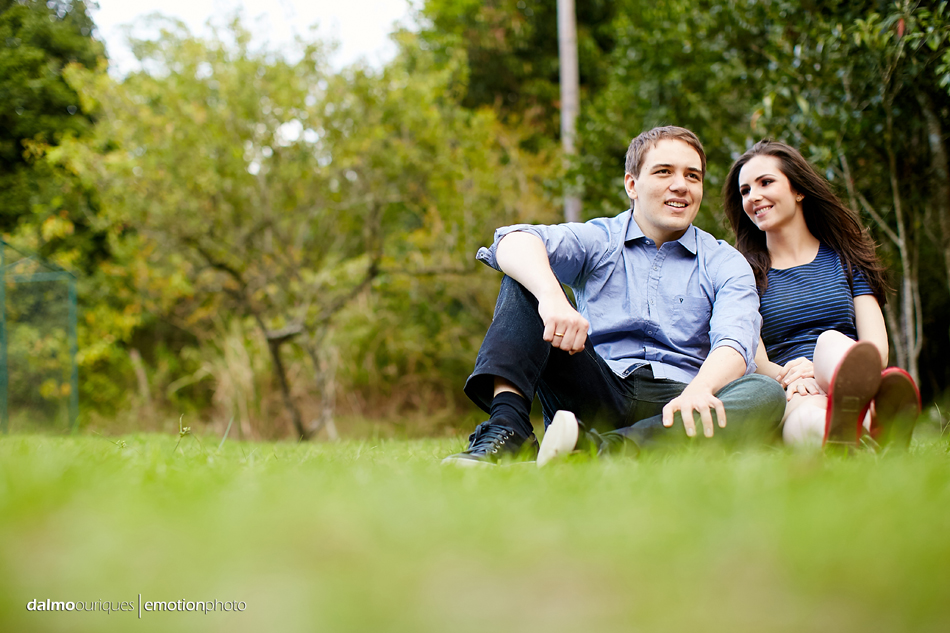 pre wedding em florianopolis; ensaio de casal em florianopolis; ensaio de casal; fotografo de casamento em florianopolis; pre wedding na praia da armação; fotografia de casal