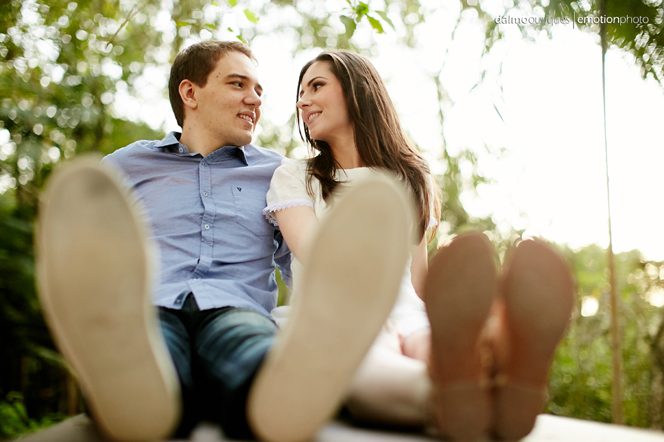 pre wedding em florianopolis; ensaio de casal em florianopolis; ensaio de casal; fotografo de casamento em florianopolis; pre wedding na praia da armação; fotografia de casal