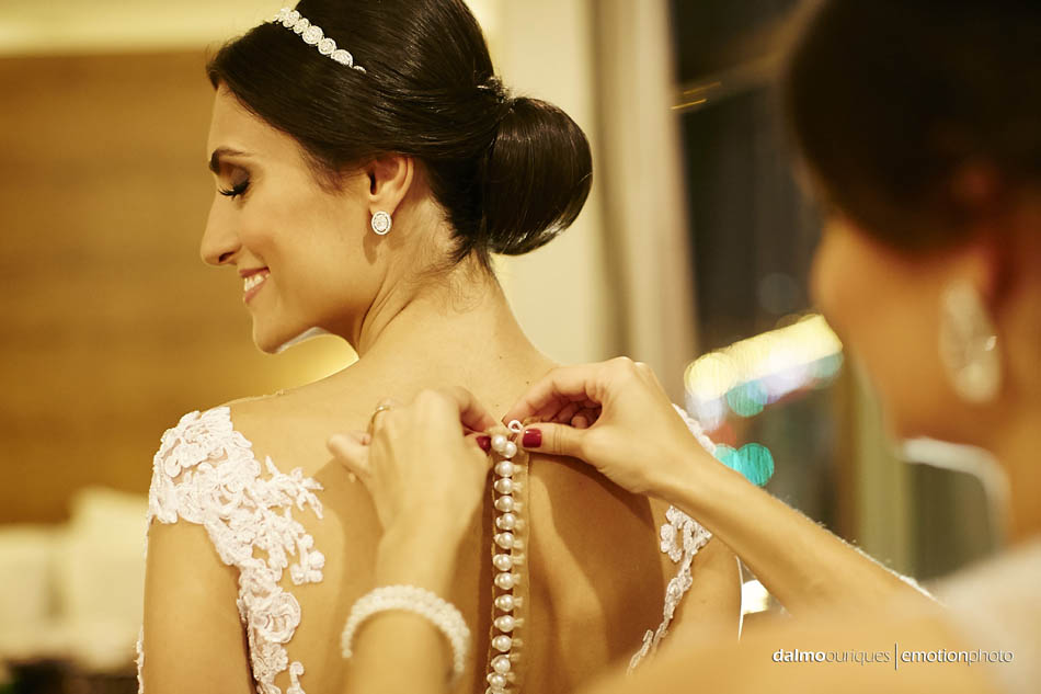 vestido da noiva; fotografia de casamento em florianopolis; fotografo de casamento em florianopolis; wedding em florianopolis; casamento florianopolis; hotel majestic; making of da noiva