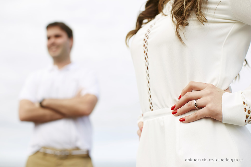 pre wedding em florianopolis; ensaio de casal em florianopolis; ensaio de casal; fotografo de casamento em florianopolis; pre wedding na praia da armação; fotografia de casal