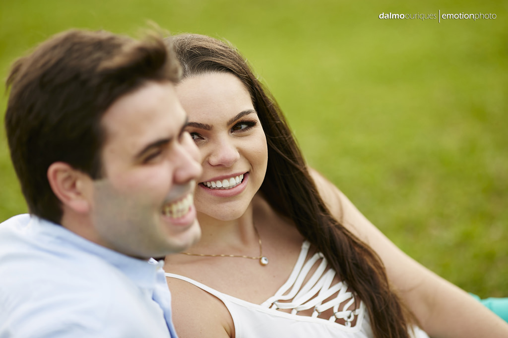 pre wedding em florianopolis; ensaio de casal em florianopolis; ensaio de casal; fotografo de casamento em florianopolis; pre wedding na praia da armação; fotografia de casal