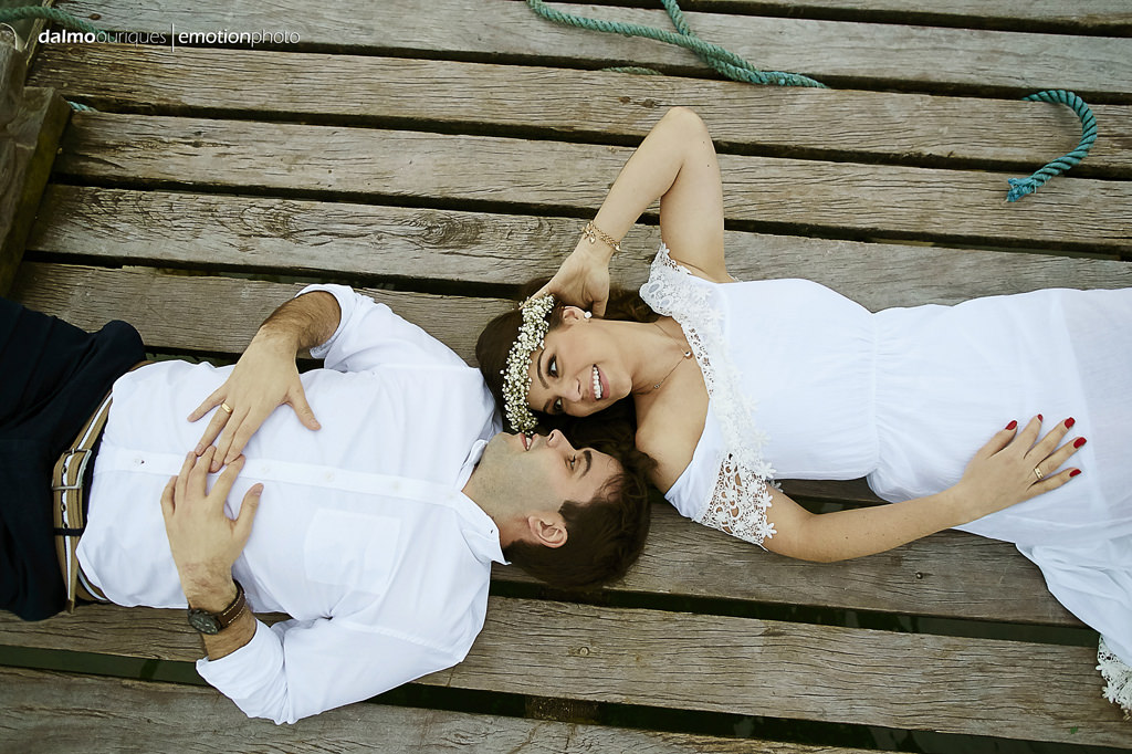 pre wedding em florianopolis; ensaio de casal em florianopolis; ensaio de casal; fotografo de casamento em florianopolis; pre wedding na praia da armação; fotografia de casal