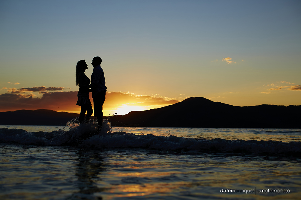 pre wedding em florianopolis; ensaio de casal em florianopolis; ensaio em jurere internacional; fotografia de casal; pre wedding; ensaio de casal na praia do forte
