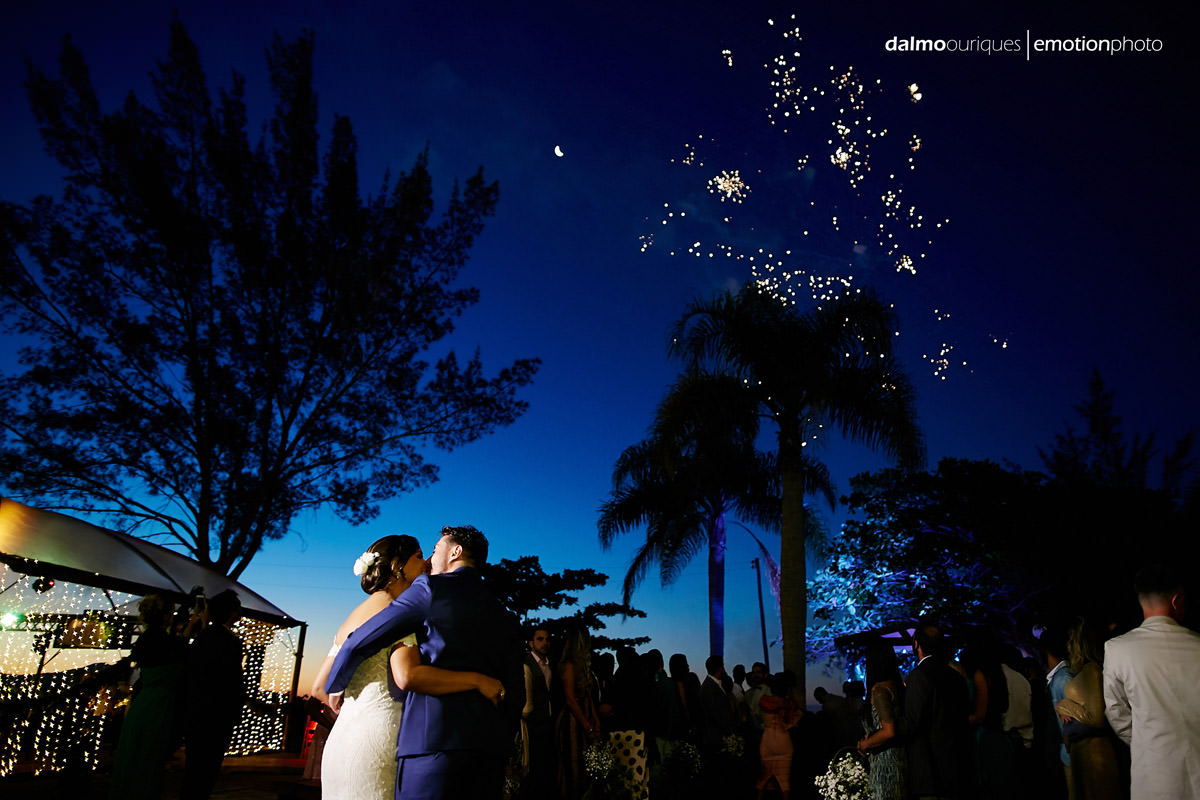 fogos de artifício em casamento; cerimonia de casamento; qual fotógrafo contratar;