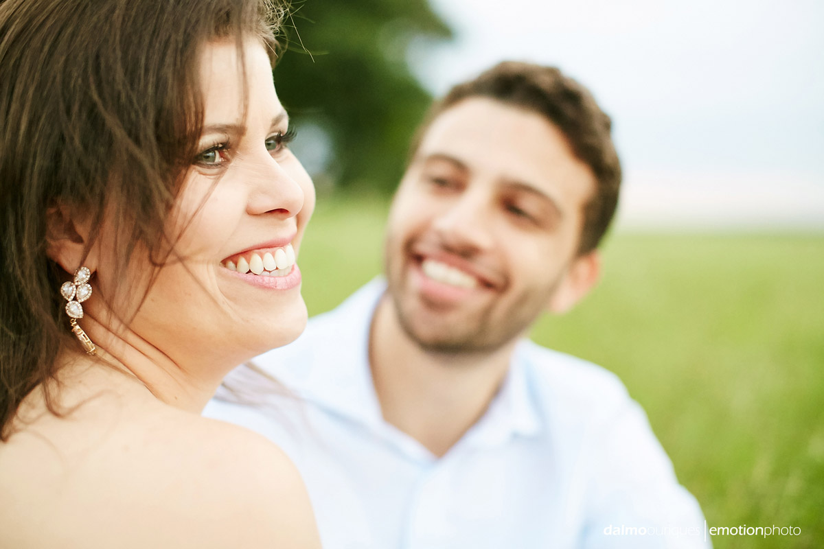 pre wedding em holambra; ensaio de casal em holambra; ensaio em holambra; fotografia de casal; pre wedding; holambra; onde fazer o ensaio de casal; campo florido; ensaio de casal no campo