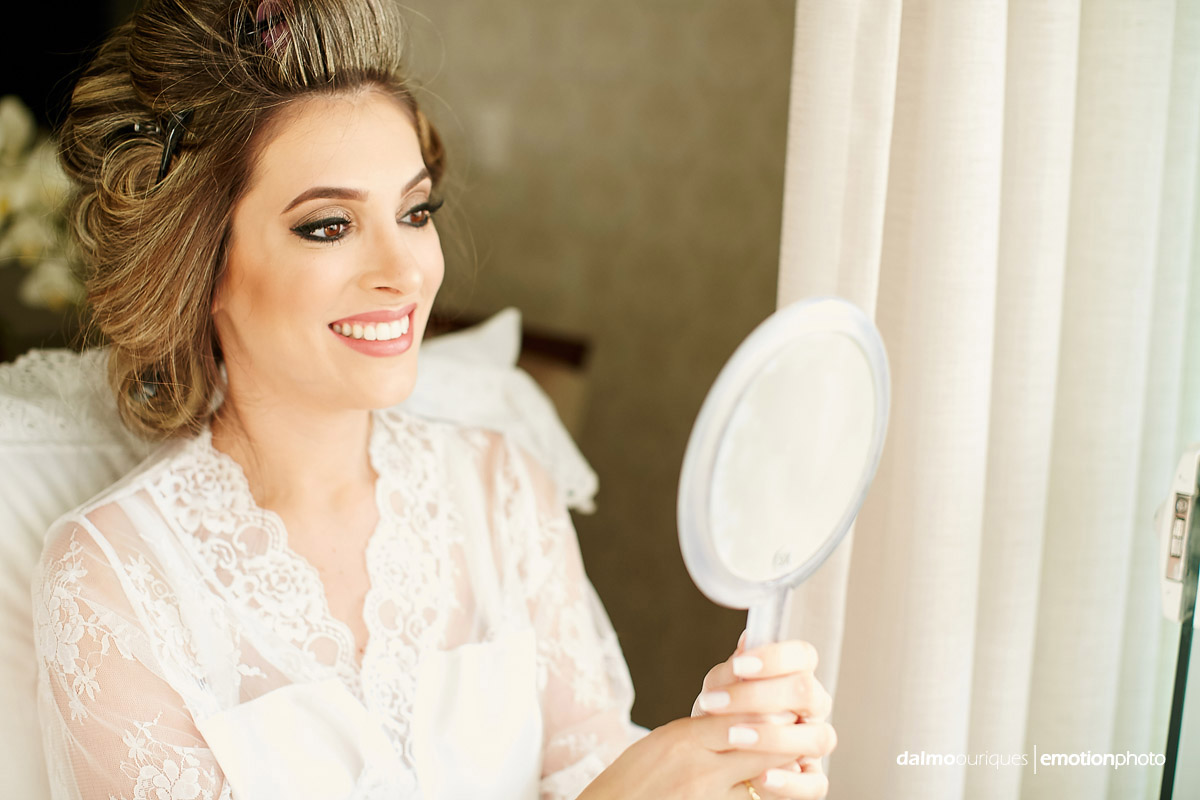 fotografia de casamento em joinville, fotografo de casamento em joinville, wedding em joinville, fotografo dalmo ouriques, harmonia lyra, joinville, making of da noiva, melhores fotos de casamento