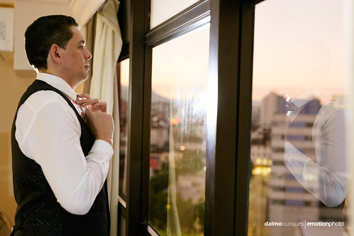 fotografia de casamento em joinville, fotografo de casamento em joinville, wedding em joinville, fotografo dalmo ouriques, harmonia lyra, joinville, making of do noivo, melhores fotos de casamento