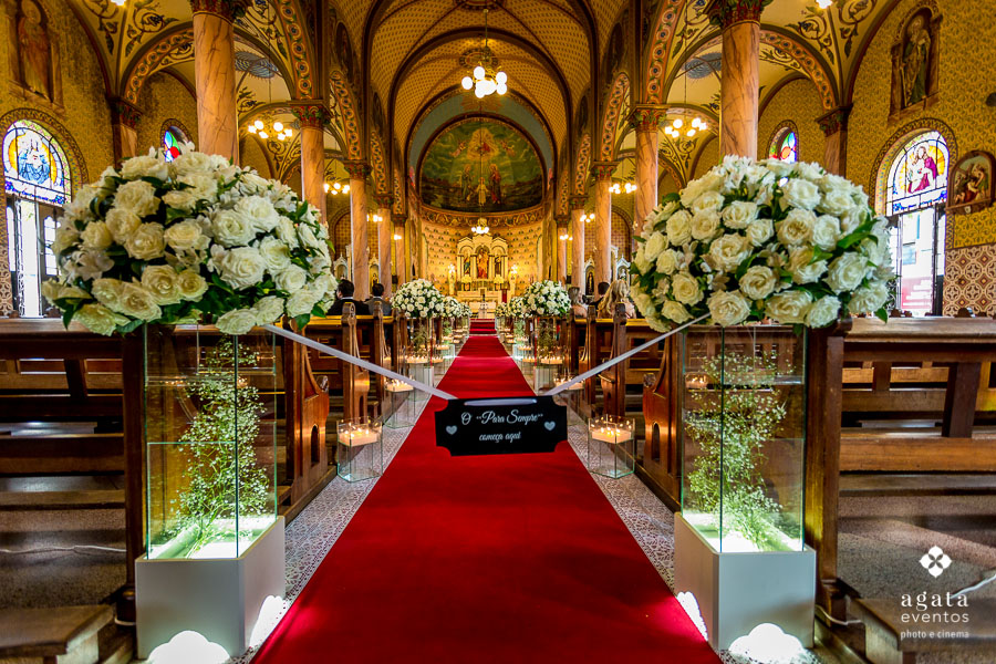Corredor da decoraçõ da Igreja Matriz de São José dos Pinhais