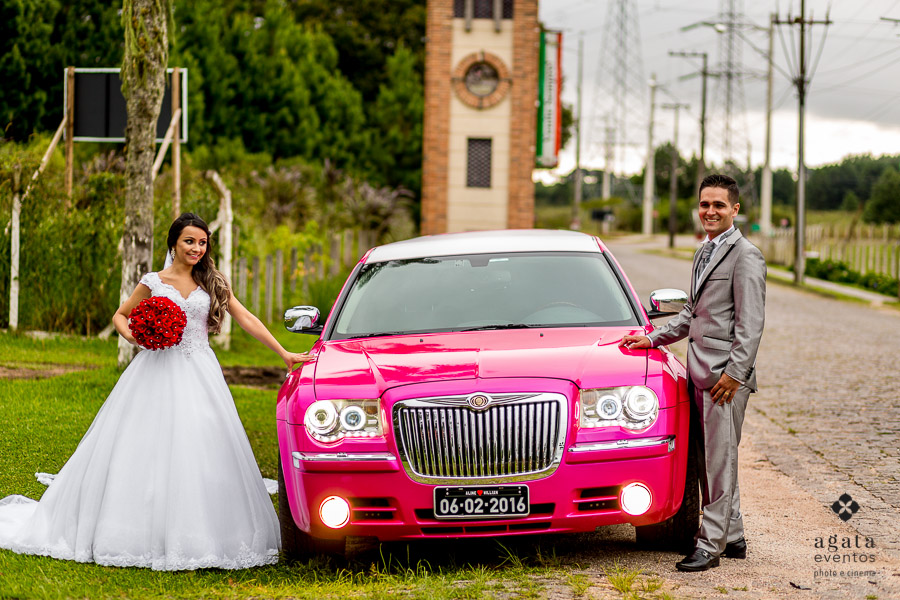 Fotos na limousine rosa