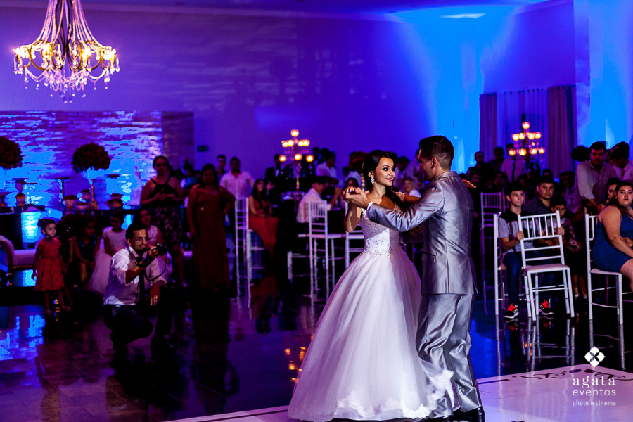 Dança dos noivos