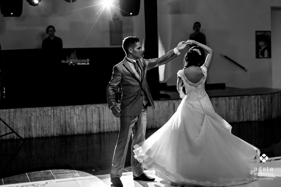 Dança dos noivos
