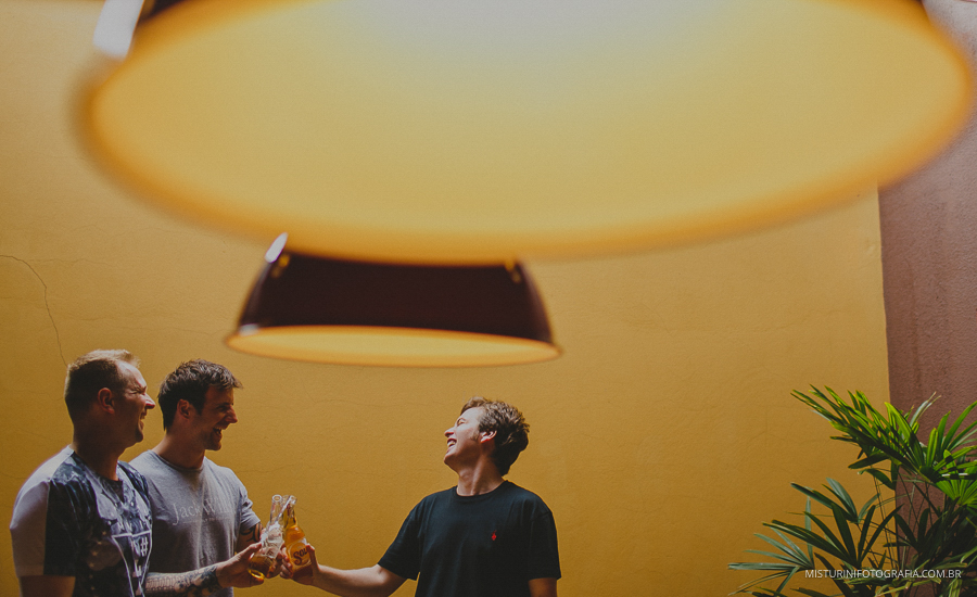 brindo do noivo com amigos no casamento em americana sp