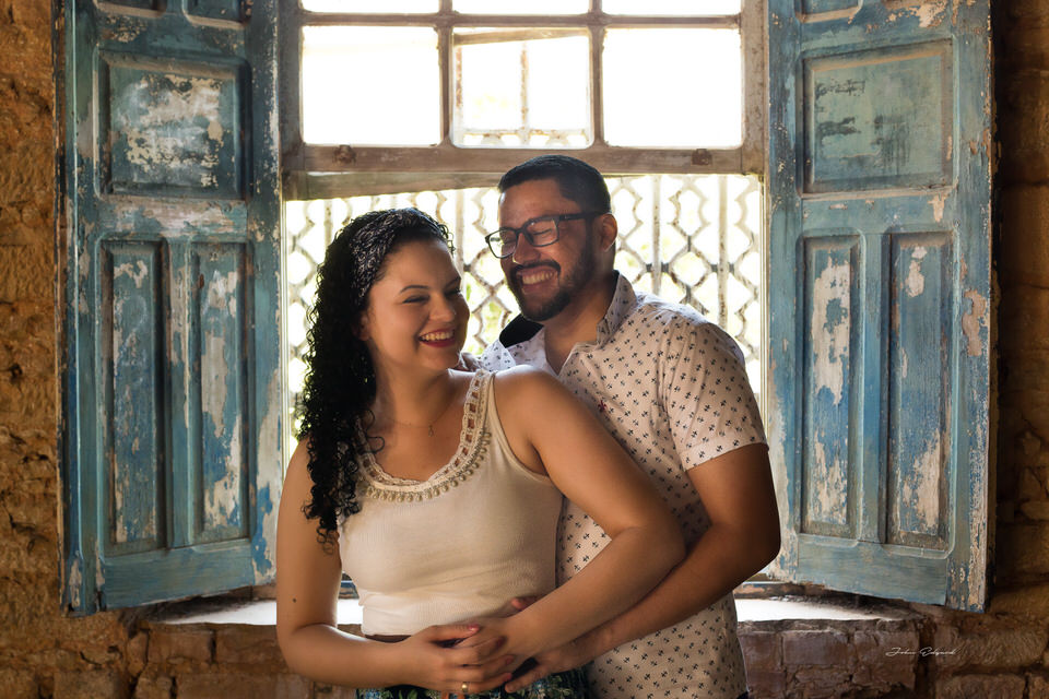 ensaio fotográfico pré wedding em fábrica abandonada em Araçoiaba da Serra- São Paulo