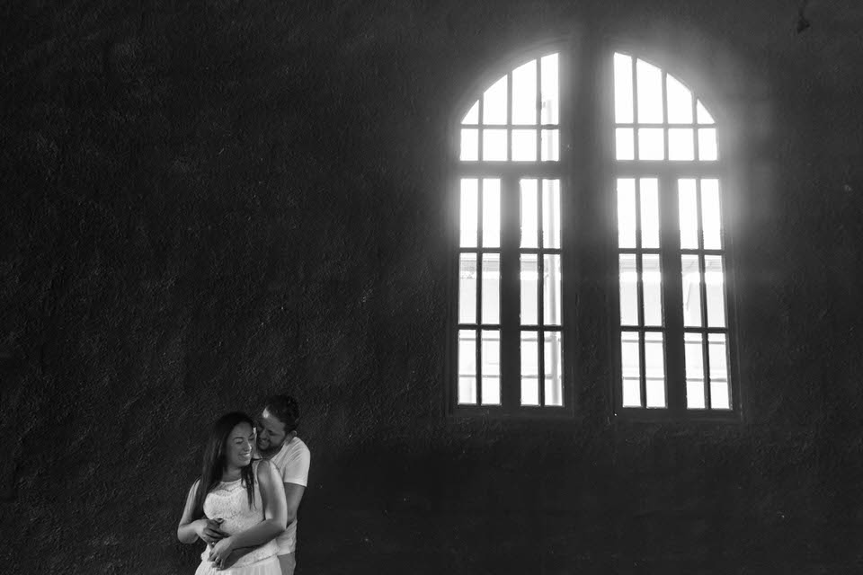 pré wedding Caroline e Rudy em Guararema São Paulo na ponte do trem