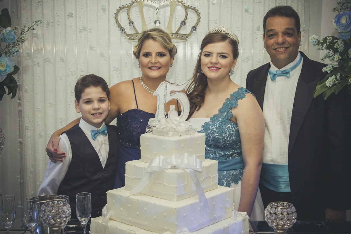 15-quinze-anos-em-santos-sao-vicente-debutante-em-santos-book-debutante-festa-de-quinze-anos-buffet-brunelli-15-ano-santos-sp-gilberto-servo-fotografo-servostudio-fotografia