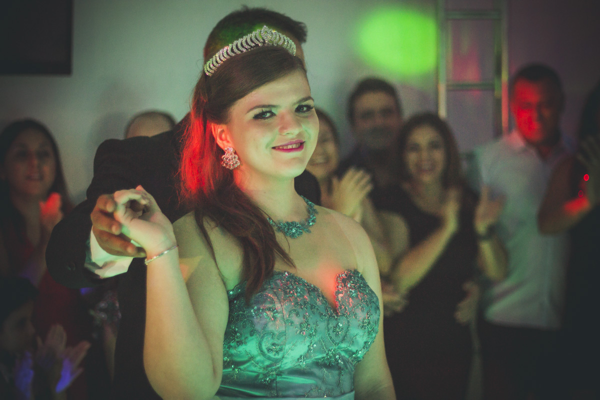 15-quinze-anos-em-santos-sao-vicente-debutante-em-santos-book-debutante-festa-de-quinze-anos-buffet-brunelli-15-ano-santos-sp-gilberto-servo-fotografo-servostudio-fotografia