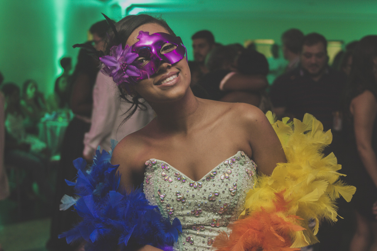 festa-de-quinze-anos-em=santos-balada-quinze-anos-neon