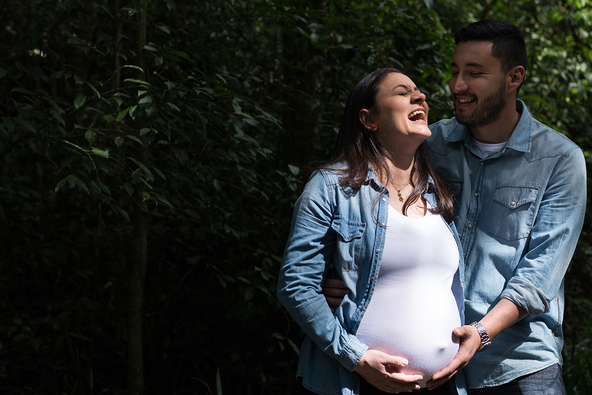 gestante curitiba grávida mãe mamãe camisa jeans blusa branca natureza