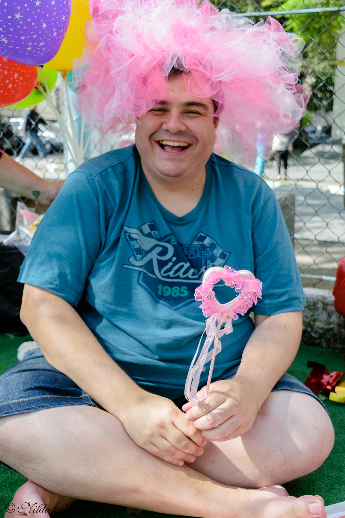 Pensa que é facil ser pai de menina? não basta ser pai, tem que participar e pagar mico ainda por cima.