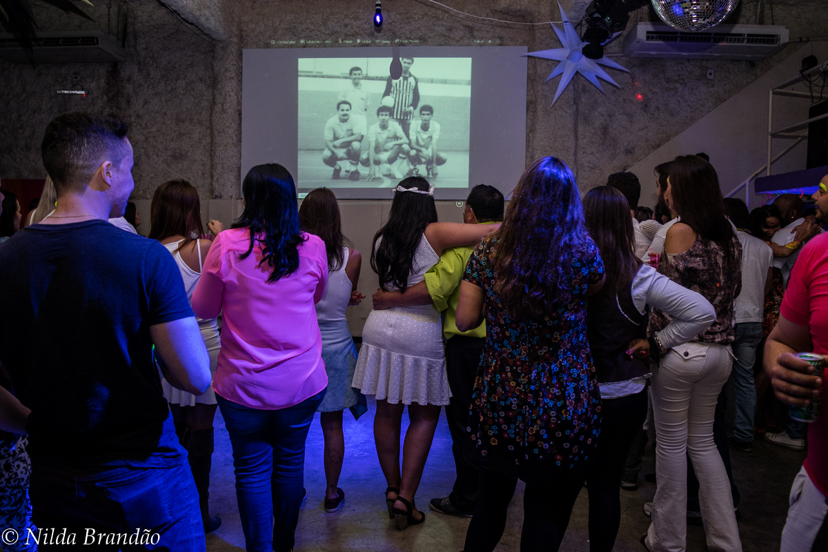 Assistir retrospectiva com os amigos e parentes é muito legal, e nessa festa não podia faltar, momento de encanto e risadas.
