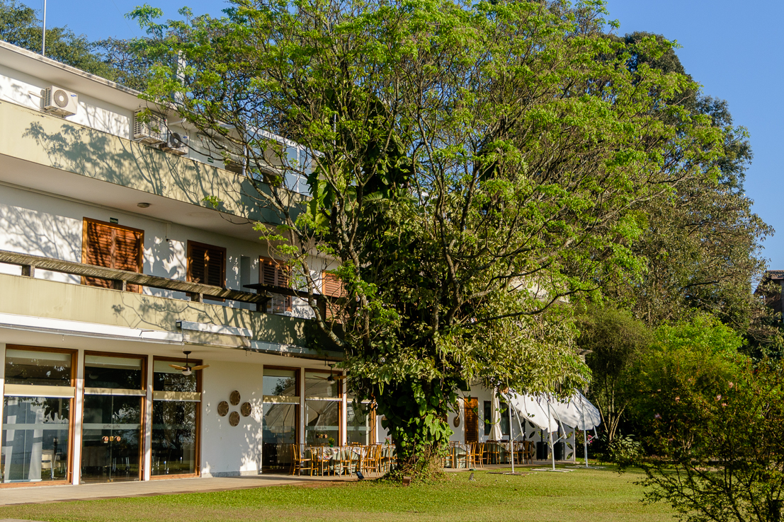 Visão da fachada do casarão