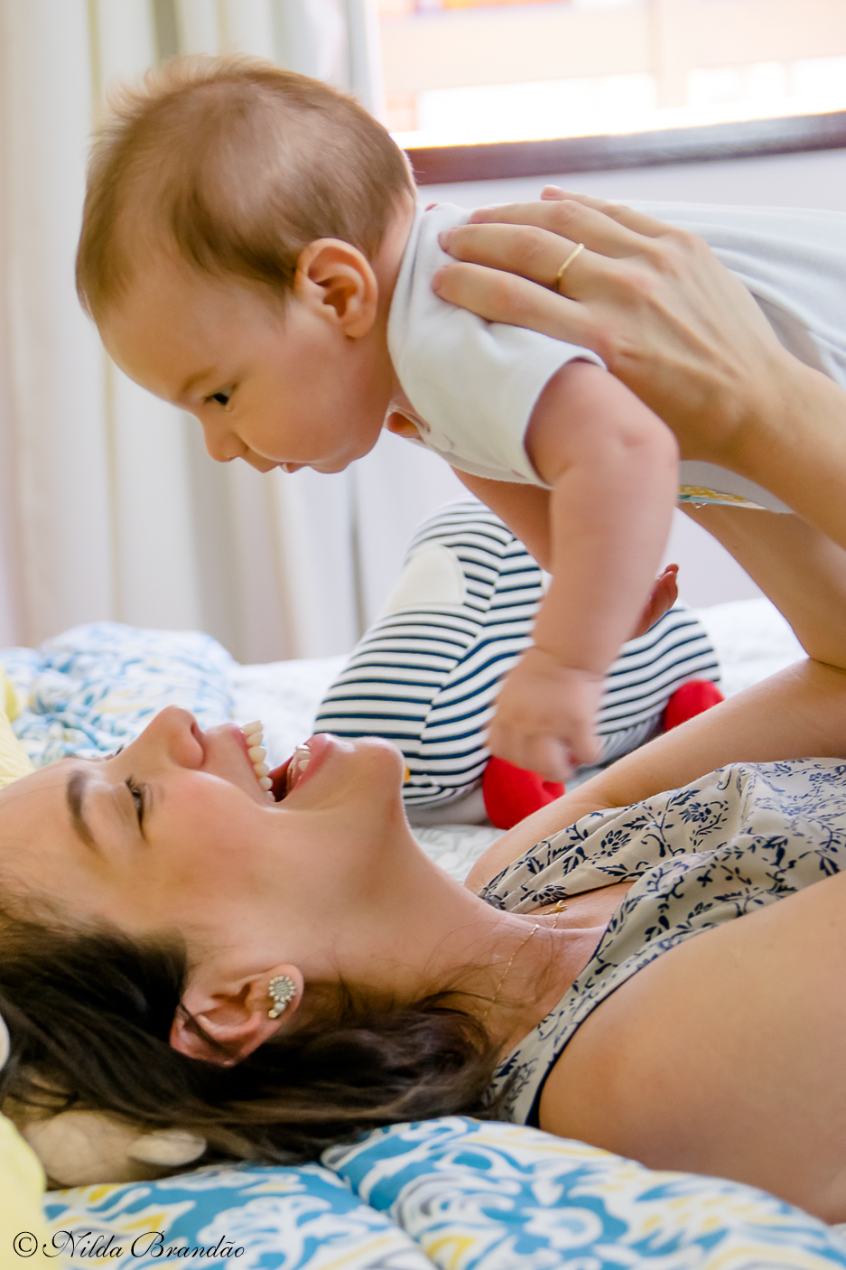 Quer coisa mais bonita que uma mãe com seu bebê? fotografias life style são otimas para relembrar os primeiros meses do bebê