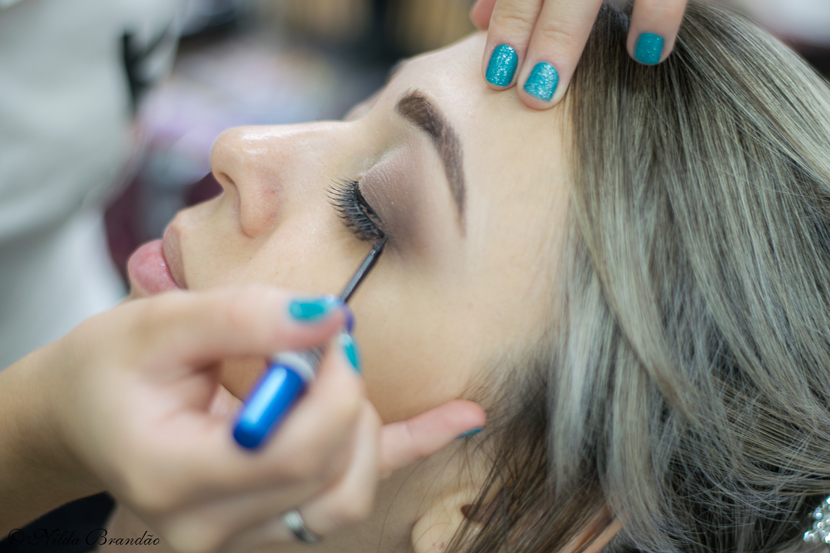 Detalhe da makeup do olho da noiva, cada detalhe conta para deixa-la linda no seu dia.