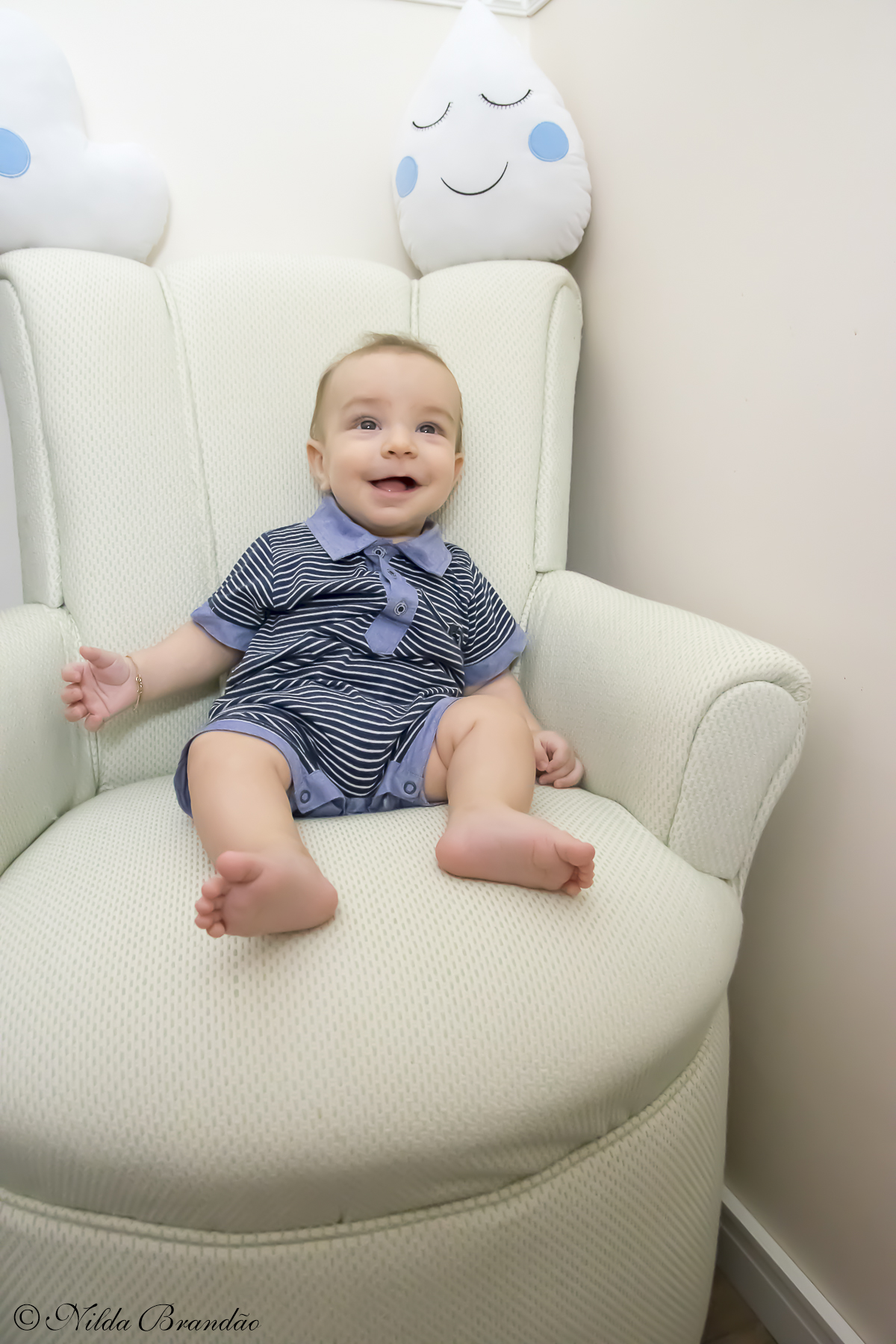 Tem coisa mais linda que sorriso de bebê? Estou fazendo o acompanhamento mês a mês do Henrique e as fotos estão cada mês mais lindas
