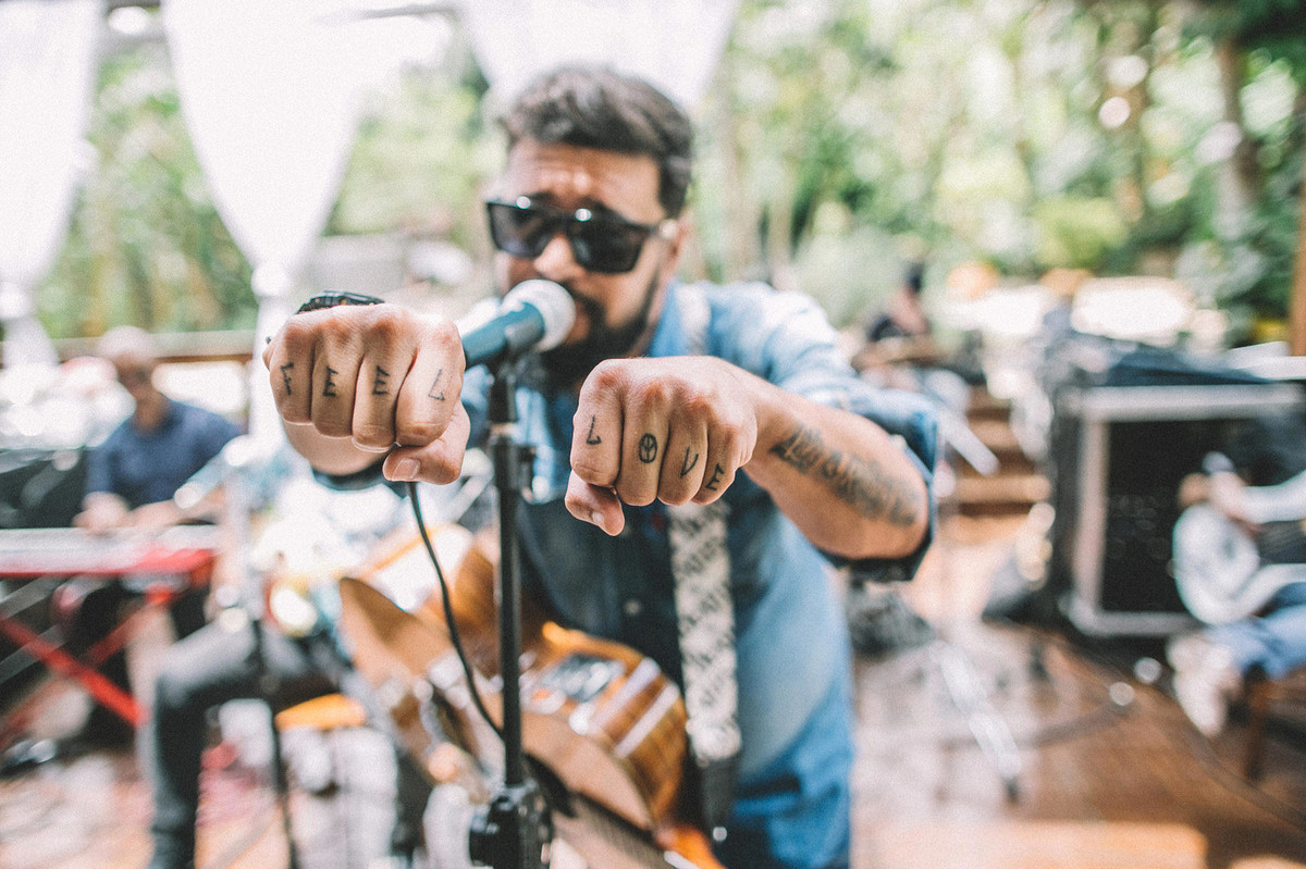 Banda Dawnjones em casamento feito no Sítio Geranium em Brasília-DF