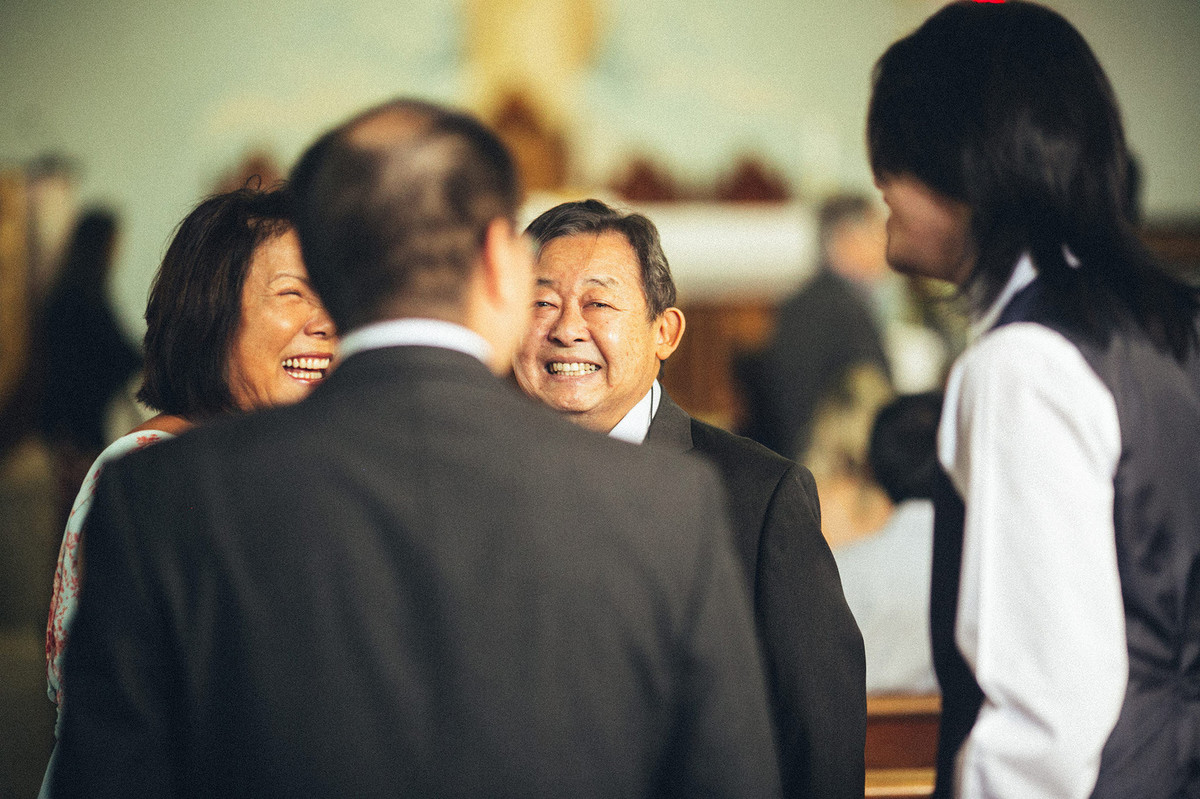japoneses rindo em casamento