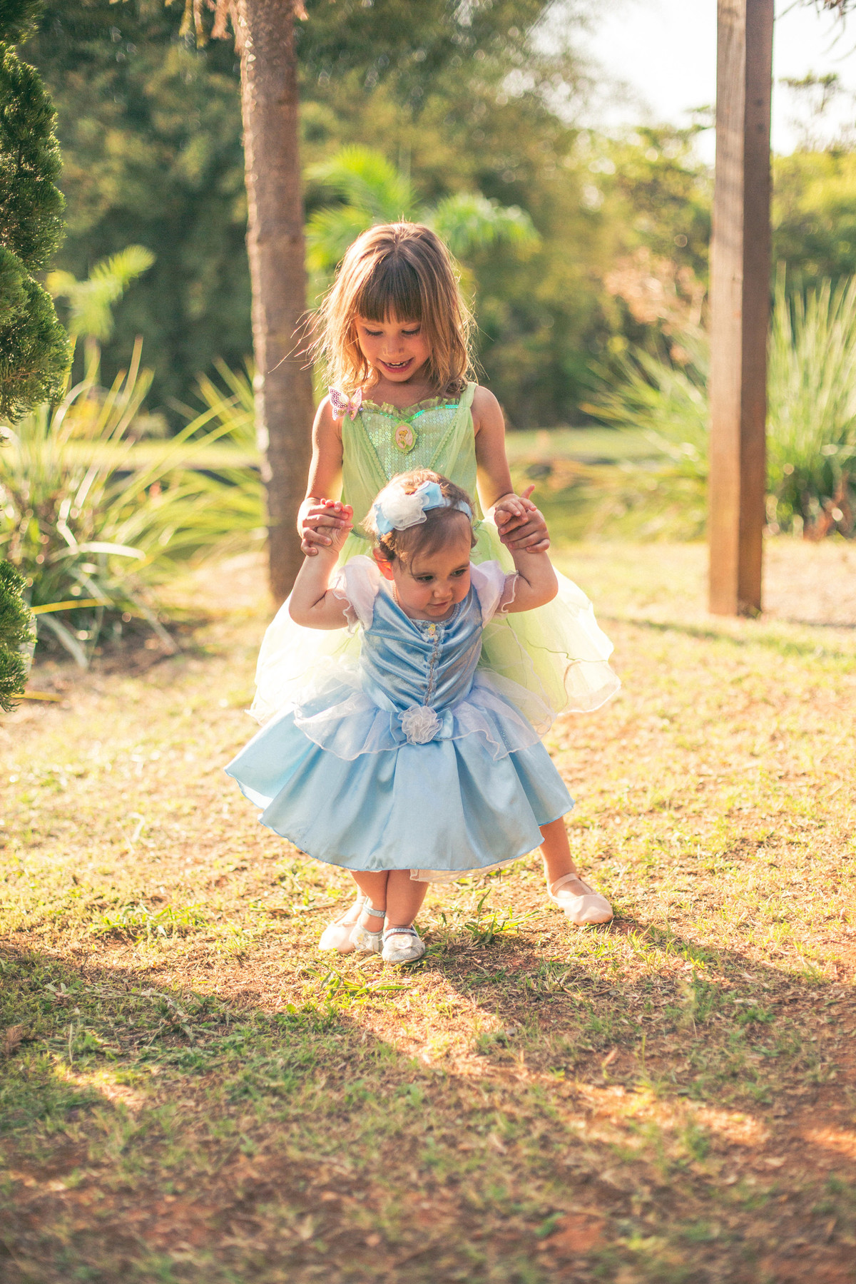 Ensaio de princesa da pequena Paty com apenas 1 ano. Foto feita pelo fotógrafo de crianças Rafael Ohana em Brasilia-DF