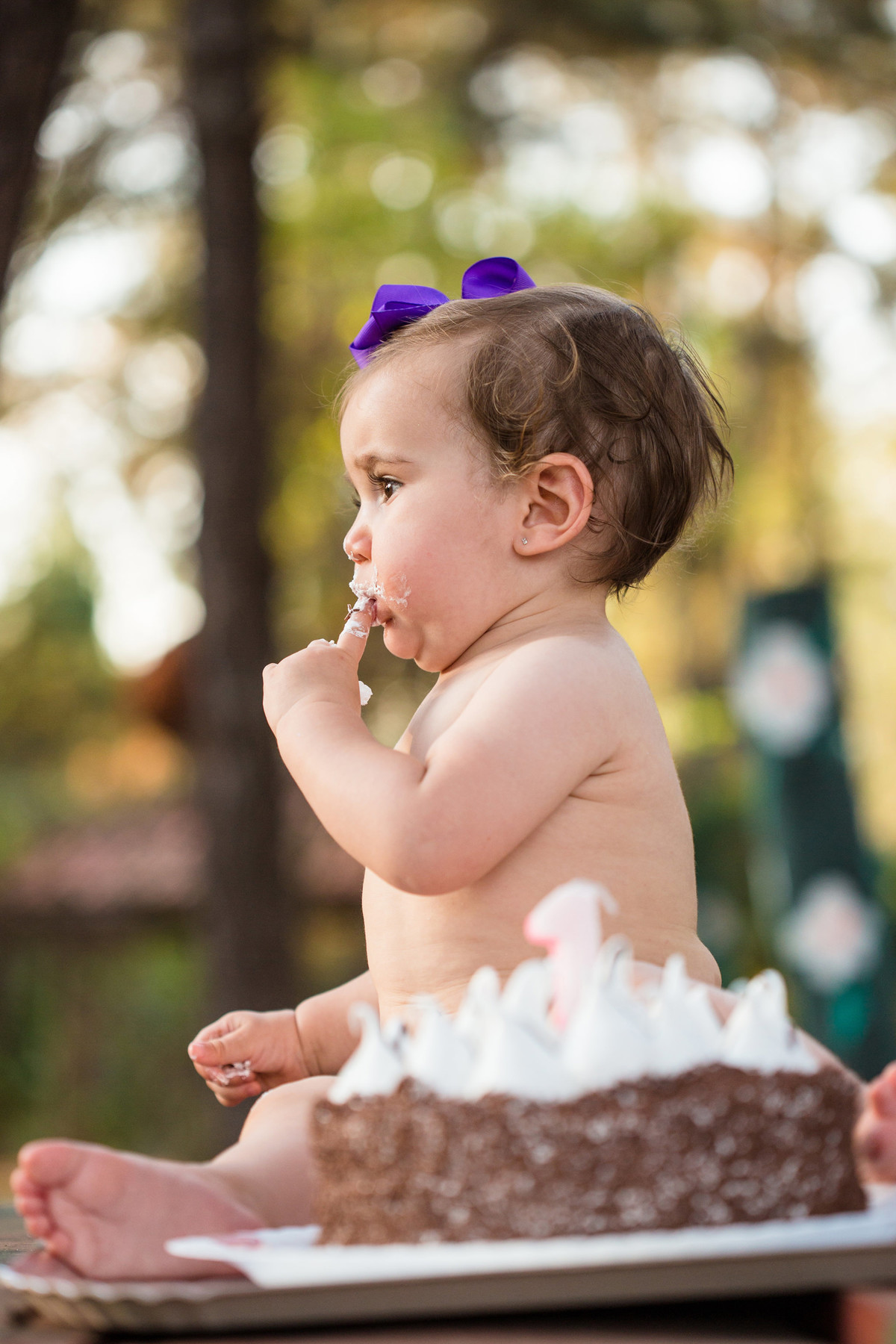 Ensaio smash the cake da pequena Paty de 1 ano. Foto feita pelo fotógrafo de crianças Rafael Ohana em Brasilia-DF