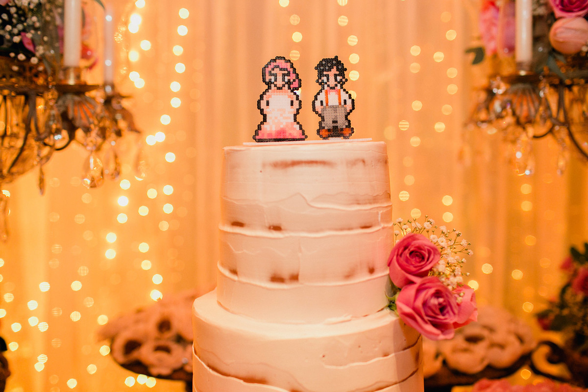 bolo de casamento nerd