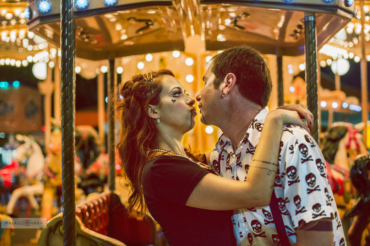 ensaio-temático-de-casal-Rafael-Ohana-fotógrafo-de-casamento-parque-de-diversões