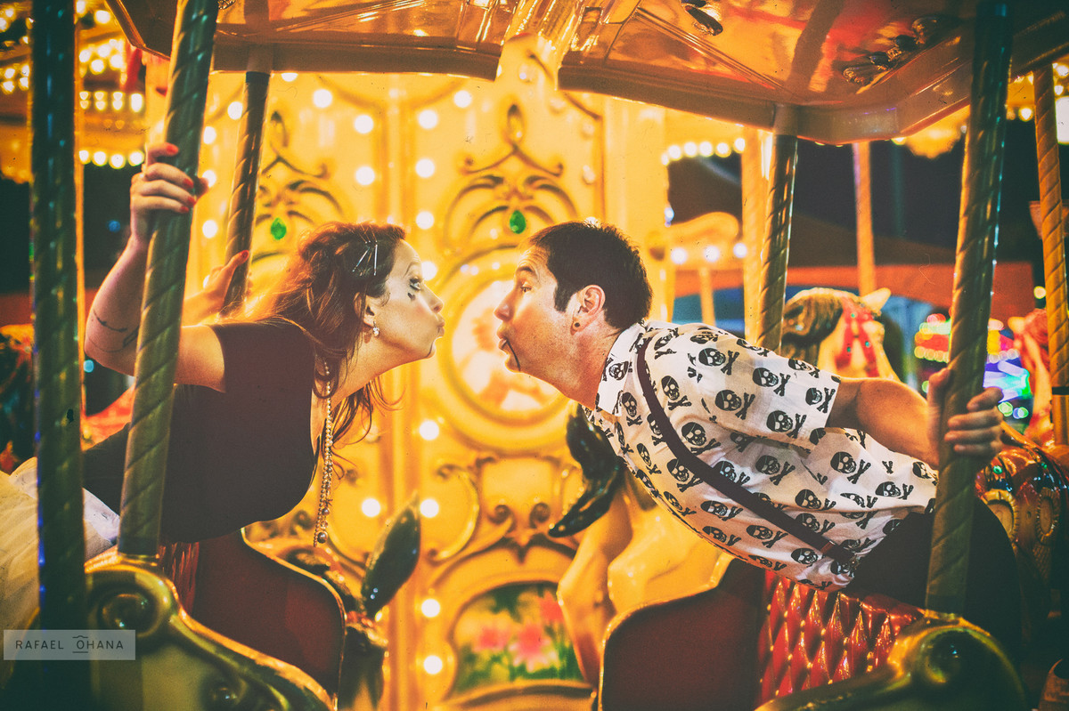 ensaio-temático-de-casal-Rafael-Ohana-fotógrafo-de-casamento-parque-de-diversões