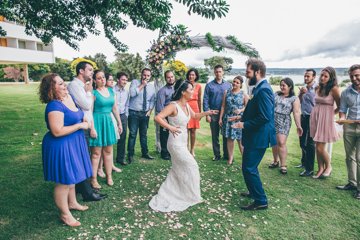 Recepção de casamento mini wedding do casamento da Luciana e do Adriano no Brasília Palace em Brasília e fotografado pelo fotógrafo de Casamento Rafael Ohana em Brasília-DF