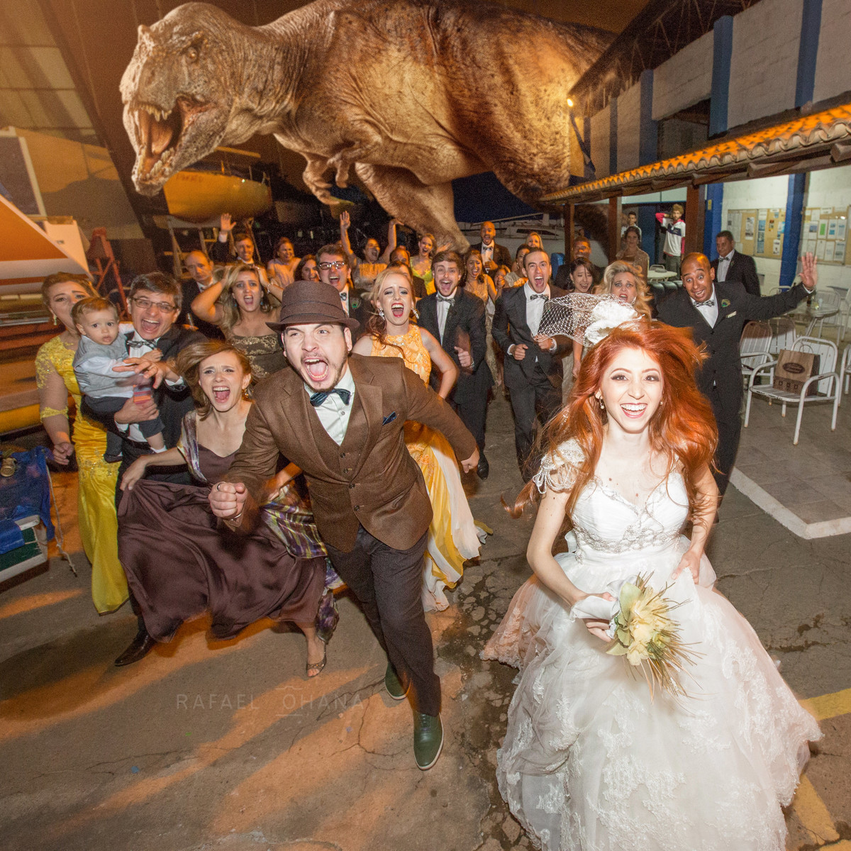 wedding-vintage-jurassic-park-casamento-rafael-ohana-fotografo-de-brasilia-df-dinossauro-trex-medo-panico-no-casamento