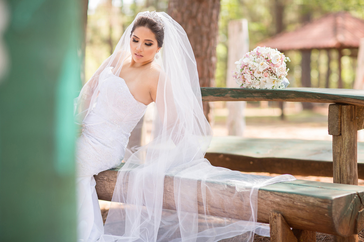 Rafael-Ohana-fotógrafo-de-casamento-em-Brasília-DF-ensaio-de-noiva-glamour-no-jardim-botânico-de-Brasília-noiva-bride-wedding-casamento-em-Brasília-Casamento em Brasília-beleza-arte-art-mulher-retrato-portrait