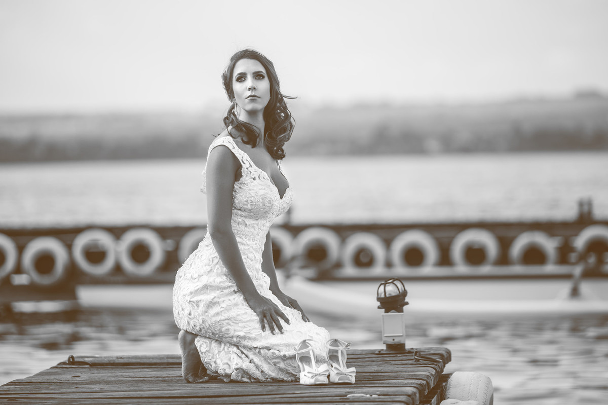 trash-the-dress-da-Flávia-Rafael-Ohana-Fotógrafo-de-casamentos-em-Brasília-wedding-casamento-bodas-ensaio-prévia-de-noiva-SUP-esporte-sports-vestido-de-noiva