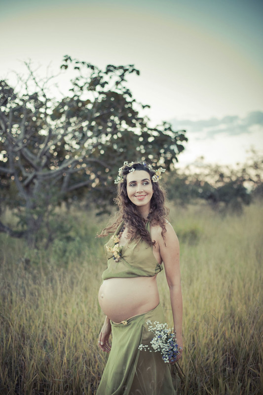 Ensaio de gestante no estilo Deusa da Natureza feito pelo fotógrafo de pessoas Rafael Ohana em Brasília-DF