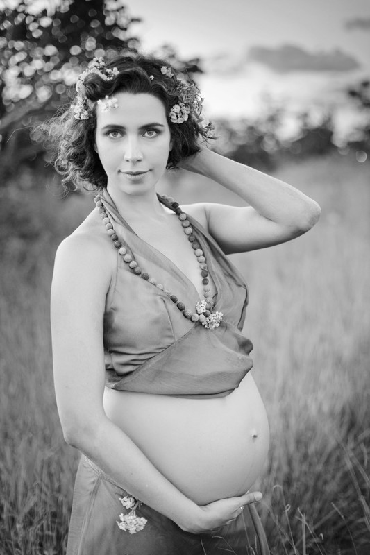 Ensaio de gestante no estilo Deusa da Natureza feito pelo fotógrafo de pessoas Rafael Ohana em Brasília-DF