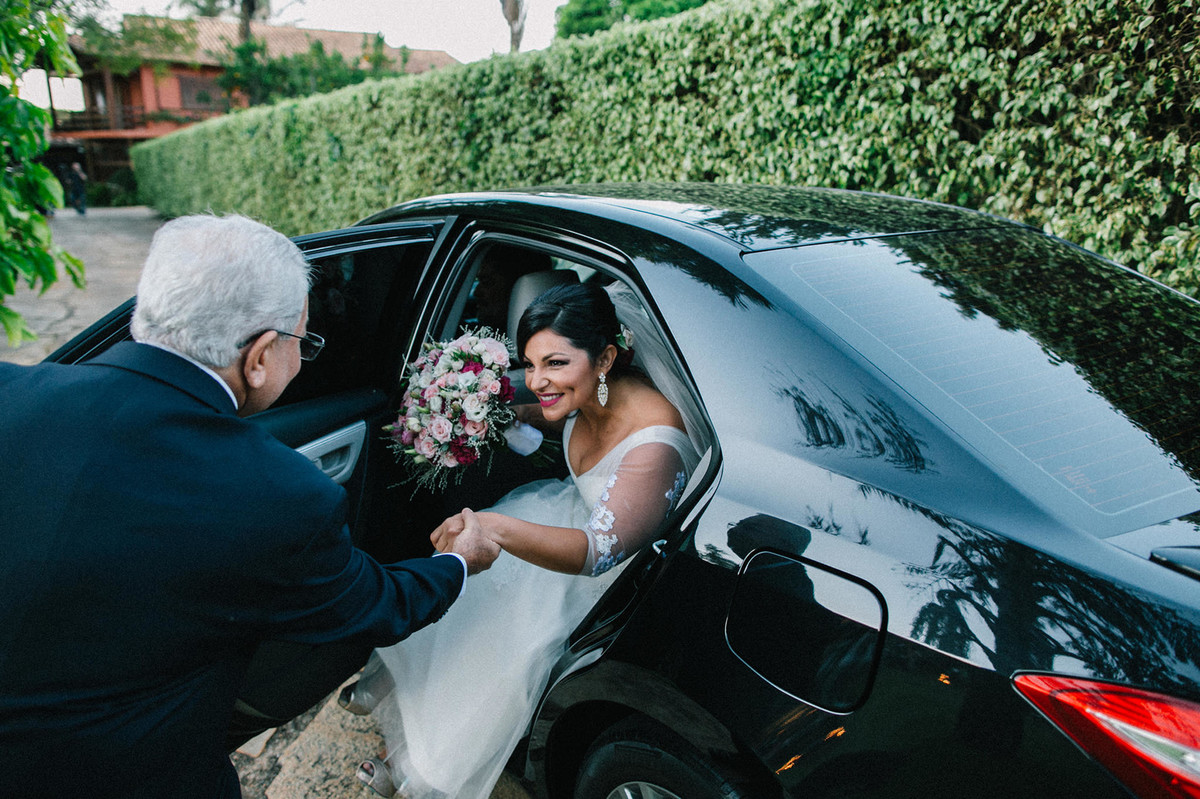 Casamento rustico ao ar livre feito pela equipe de Rafael Ohana Photography