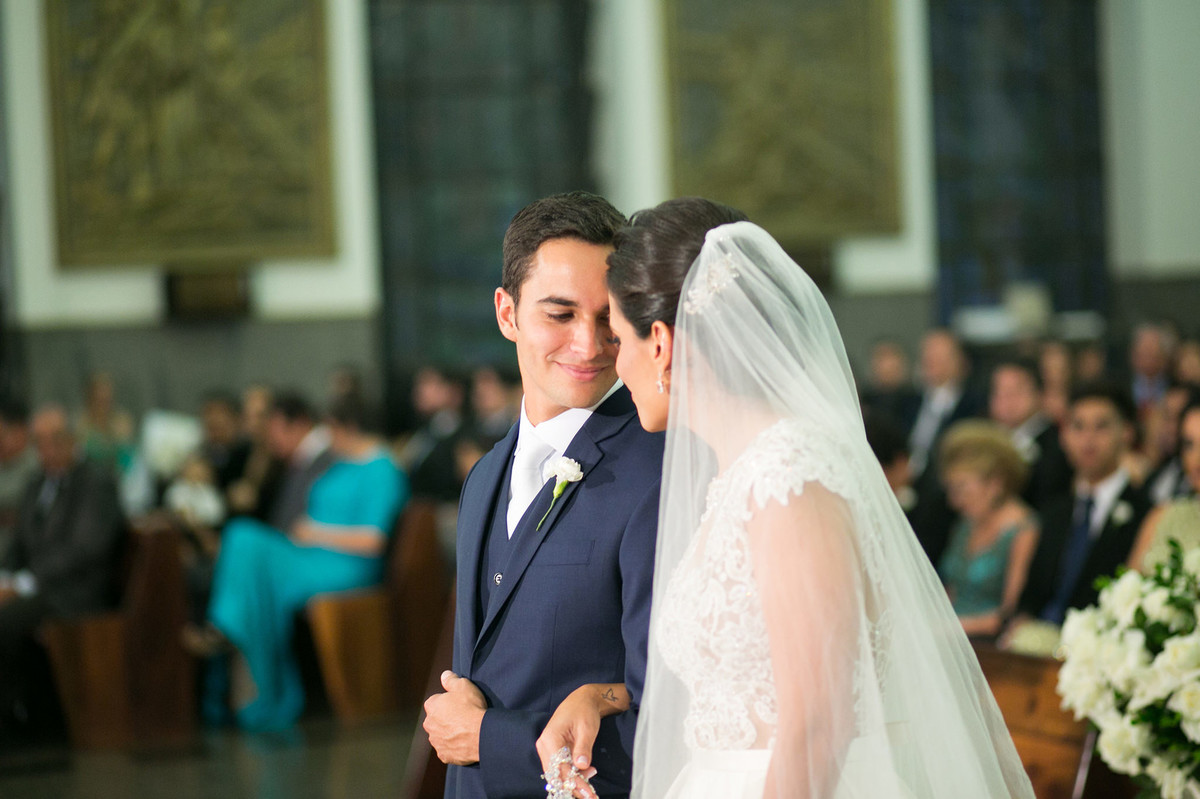 casamento feito em igreja pelo fotógrafo de casamento Rafael Ohana em Brasília-DF
