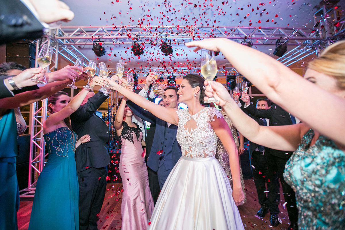casamento feito em igreja pelo fotógrafo de casamento Rafael Ohana em Brasília-DF