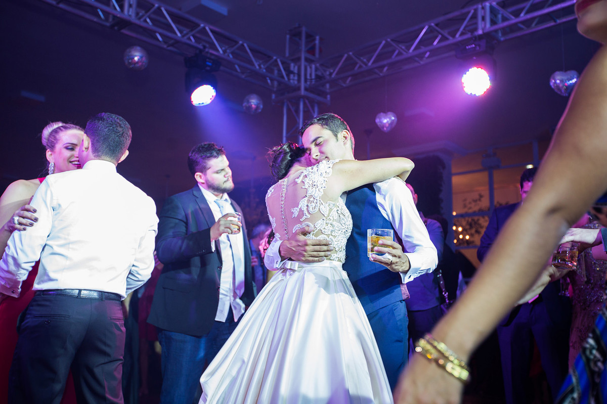 casamento feito em igreja pelo fotógrafo de casamento Rafael Ohana em Brasília-DF
